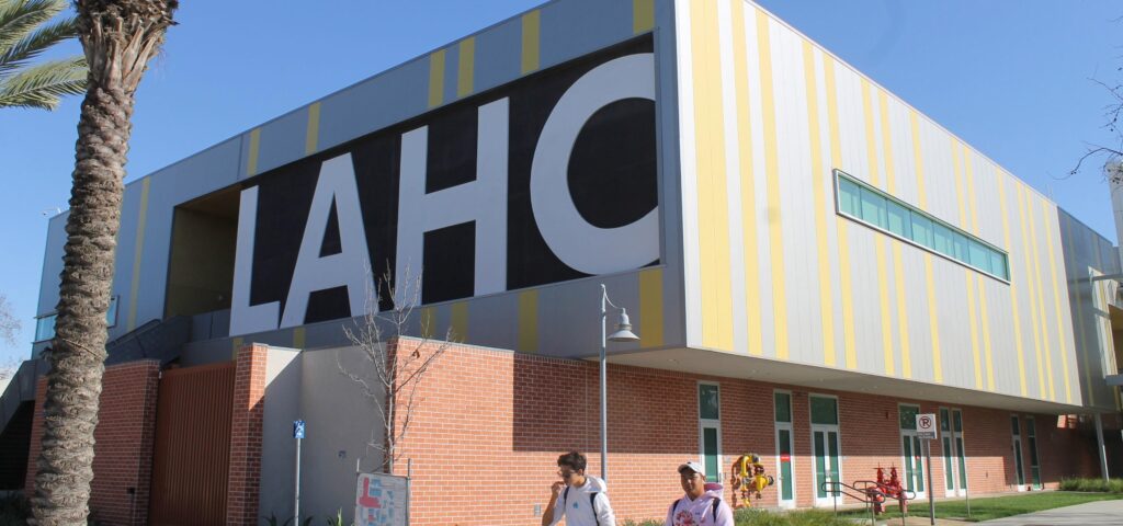 Los Angeles Harbor College Review 2026: Một bến cảng tri thức thực dụng với học phí tiết kiệm và thế mạnh ngành Điều dưỡng. Khám phá lộ trình du học Mỹ ngay.