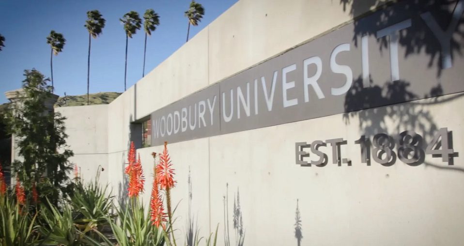 Đánh giá chi tiết Đại học Woodbury (Woodbury University) 2026: Học phí, ngành đào tạo thế mạnh và cơ hội nghề nghiệp tại California. Khám phá lộ trình du học Mỹ ngay!